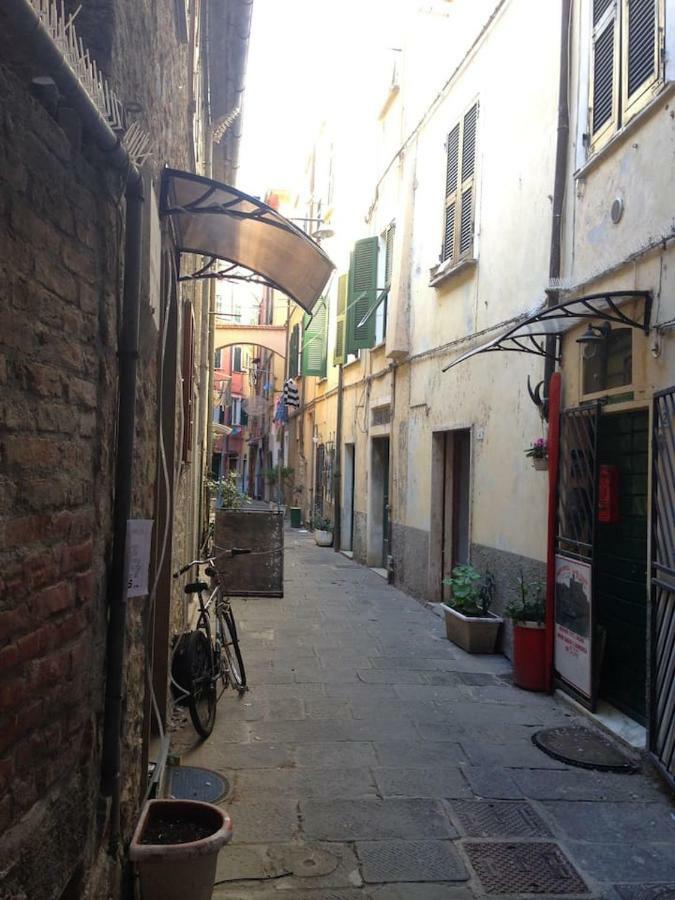 A Little Gem In The Old City Center... Lerici Bagian luar foto